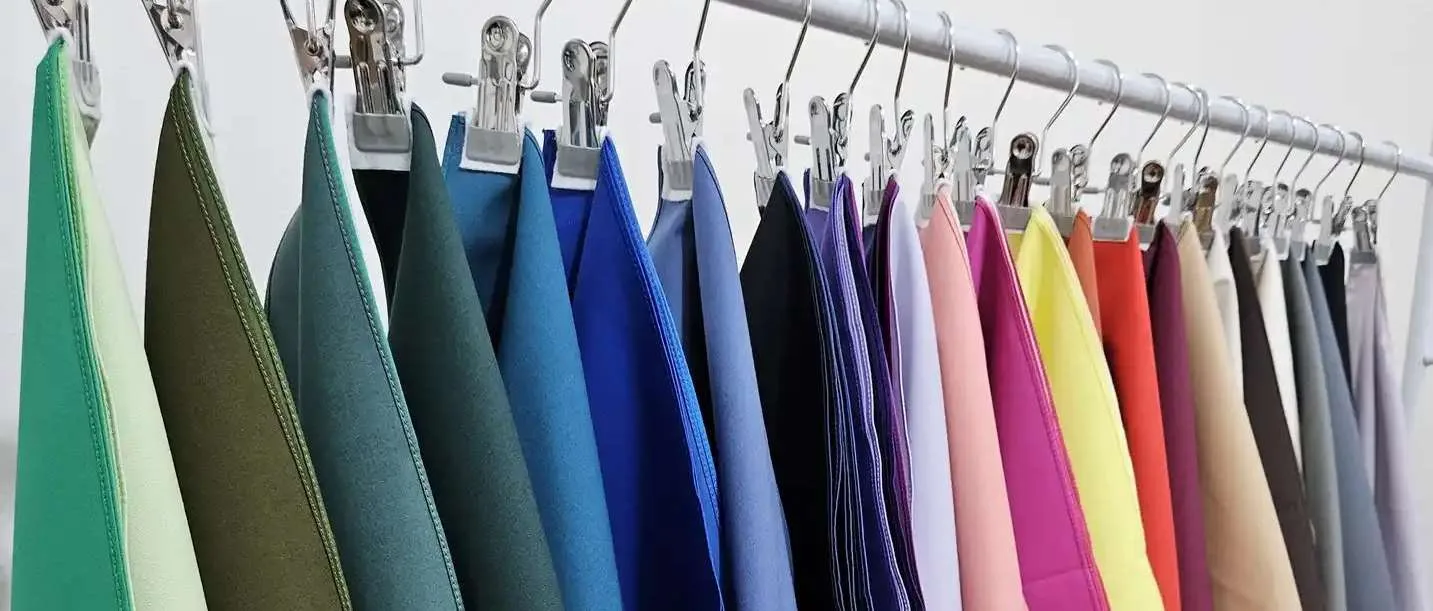 Bộ vải drape Personal Color dùng trong sự kiện test màu cho doanh nghiệp