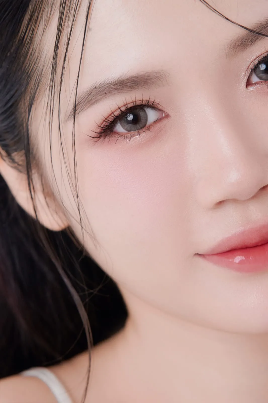 Mascara cho người mới: cong mi, tơi mi, không lem
