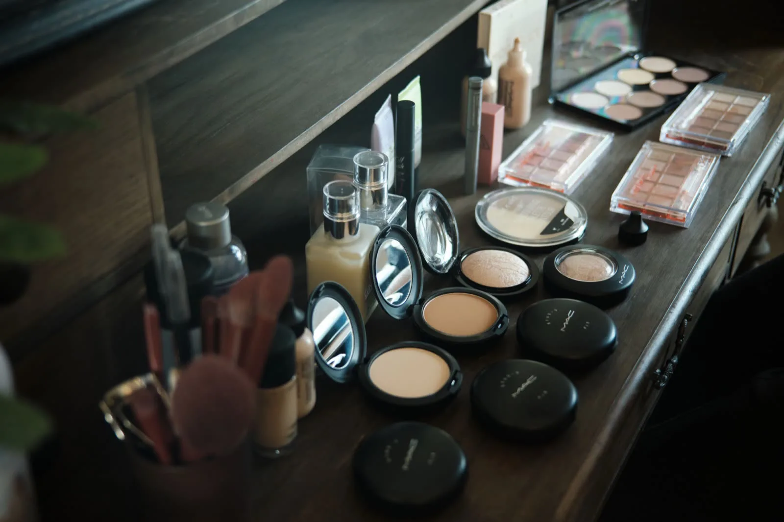 Bộ cọ makeup cá nhân cơ bản: mua ít nhưng dùng đúng