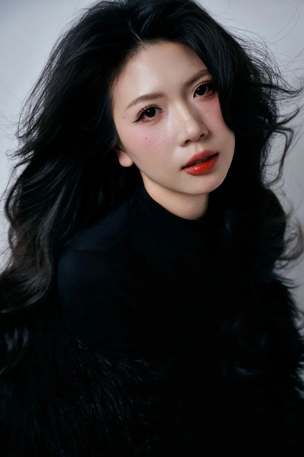 Makeup dạ tiệc: nổi bật vừa đủ, không bị già
