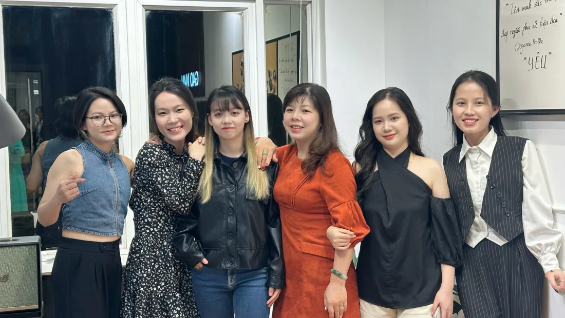 Ảnh học viên sau buổi học/trải nghiệm, dùng làm proof về kết quả lớp thực tế.