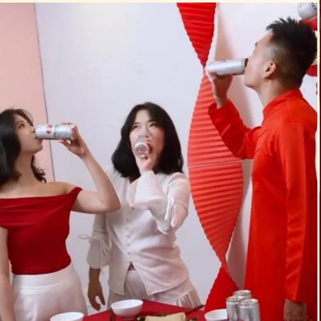 Ông chú khù khờ trong hồ sơ năng lực của Nhung Phan